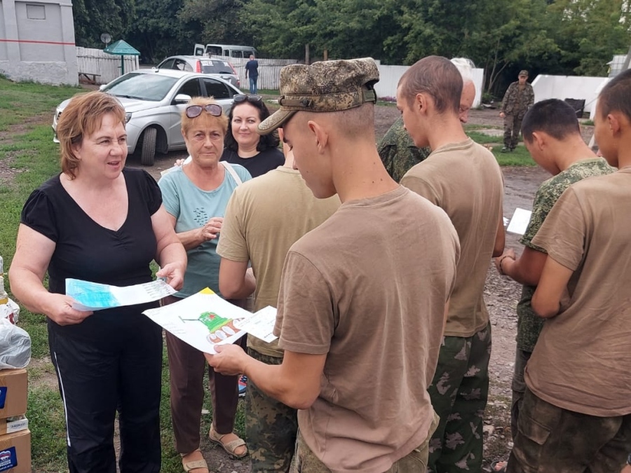 «Посылка солдату» и «Письмо солдату» — традиционные акции Комитета солдатских матерей